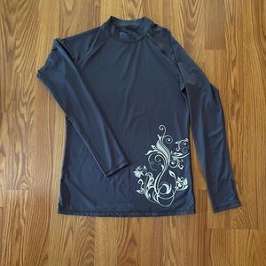 TSLA Women’s Active Top With Graphic Print Size XS